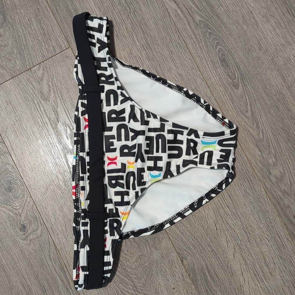 NWT Hurley logo swim bottoms